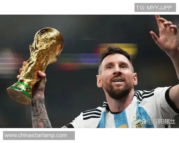 历代足球巨星风采：从贝利到梅西，见证足坛传奇的荣耀与辉煌