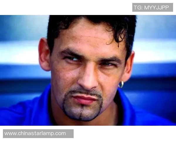 墨西哥足球队十位传奇球星回顾及其辉煌成就分析 墨西哥足球队十位传奇球星回顾及其辉煌成就分析