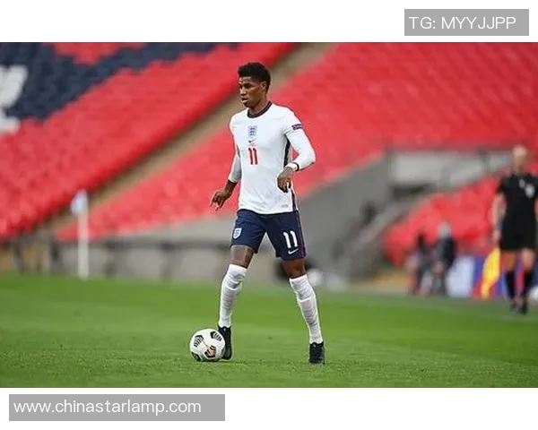 足球星短袖曼联球迷必备新款潮流运动服饰推荐 足球星短袖曼联球迷必备新款潮流运动服饰推荐